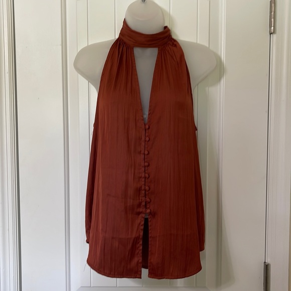 Anthropologie Cutout Halter Top in a gorgeous copper color. Size Small. - Picture 2 of 4